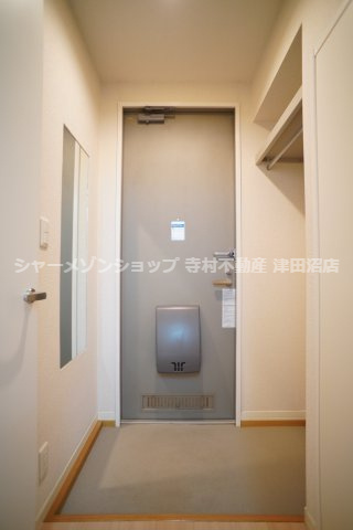 カーサ・ダ・ローリエの玄関|他号室の写真になります。