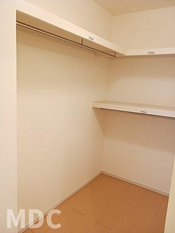 徳島市名東町３丁目のアパートの収納