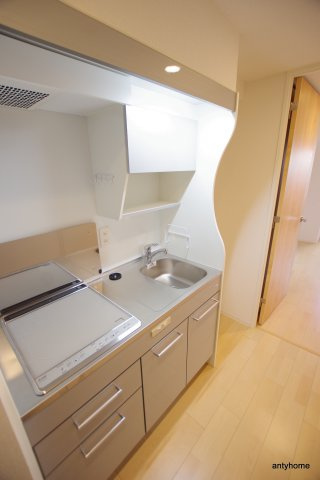 セレニテ本町ルフレ　仲介手数料無料のキッチン
