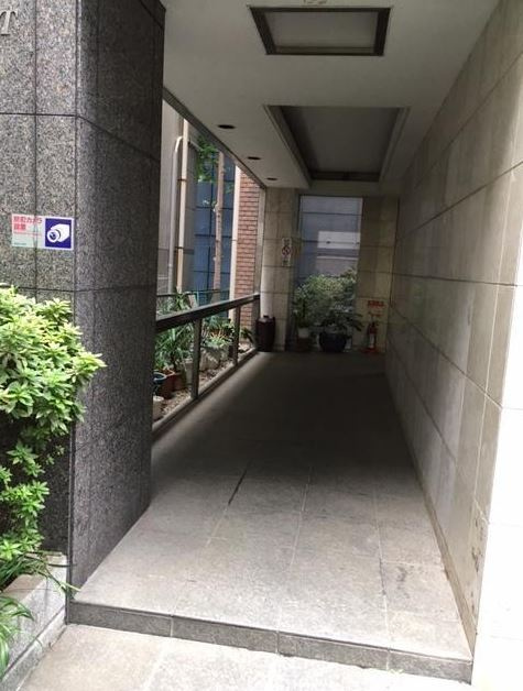 PLACE・Tのエントランス|PLACE T