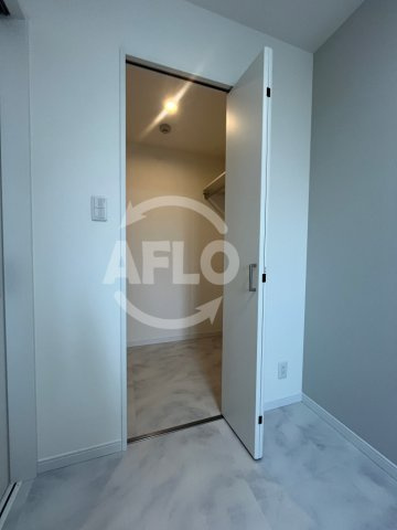 エスグランデ中崎町の収納|エスグランデ中崎町　ウォークインクローゼット