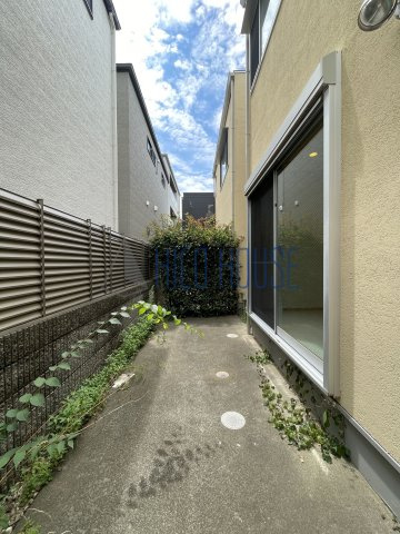 Ａ１ＦＬＡＴのバルコニー