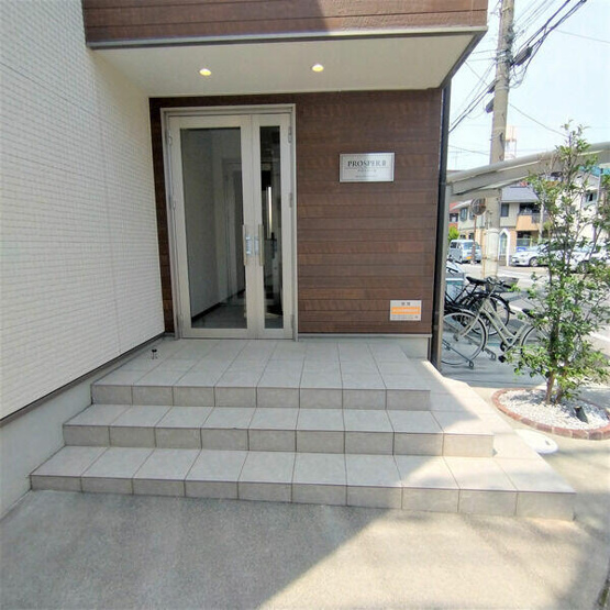 【エントランス】