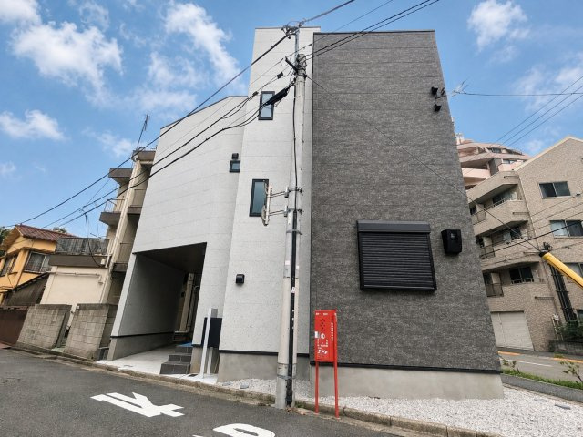 中野区弥生町4丁目　新築戸建
