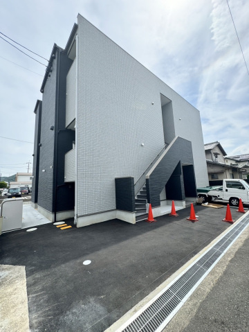 ADC高島リブレの外観