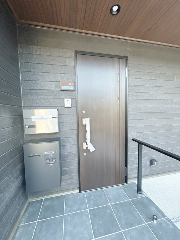 ルーエ小金井のエントランス