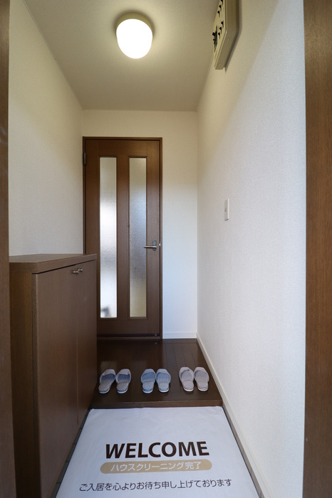クレヴァの玄関