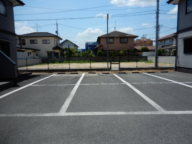 サザンクロスの駐車場