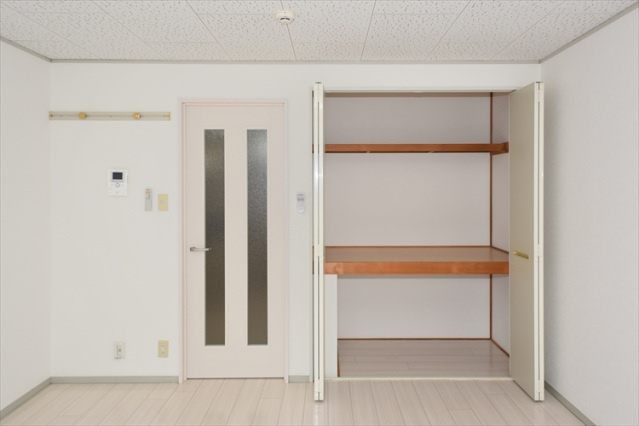 ラックハイツ国富Aの収納