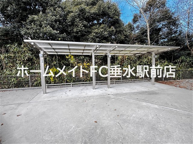 ラ・ヴェール杉尾台の駐車場