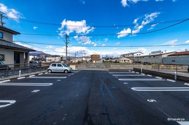 セレーサの駐車場
