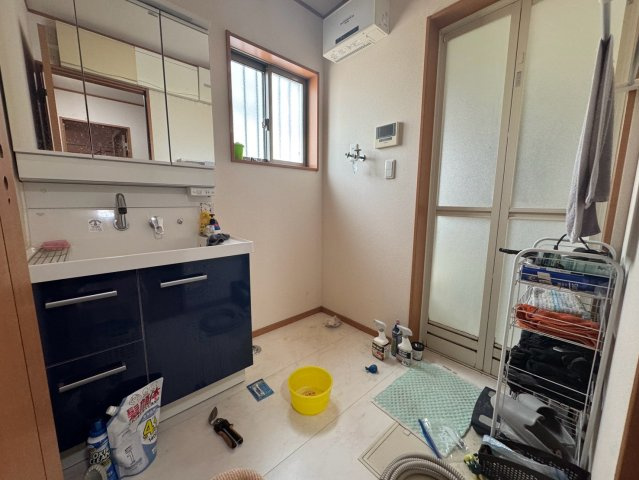 蓄電池、ソーラー付き♪立地も良い綺麗な中古戸建♪下野市文教の独立洗面台|独立洗面化粧台が付いています