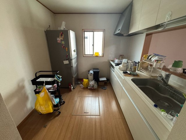 蓄電池、ソーラー付き♪立地も良い綺麗な中古戸建♪下野市文教のキッチン|キッチンでお料理をお楽しみください