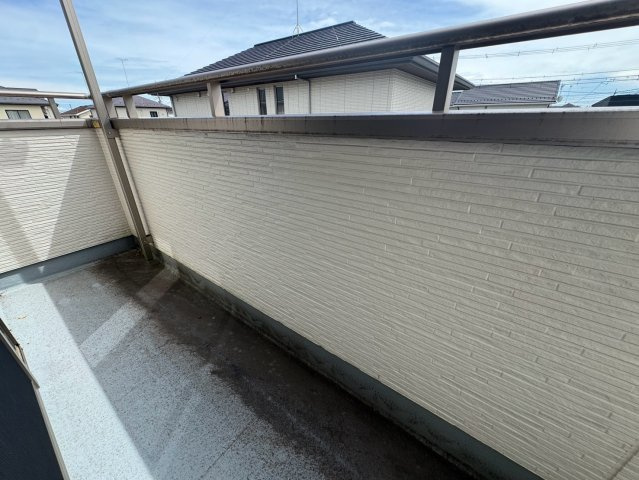 蓄電池、ソーラー付き♪立地も良い綺麗な中古戸建♪下野市文教のバルコニー|開放的で明るい空間を演出してくれるバルコニーです