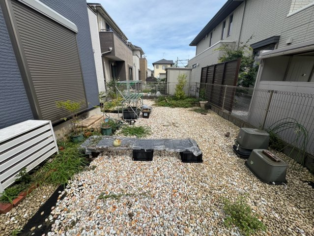 蓄電池、ソーラー付き♪立地も良い綺麗な中古戸建♪下野市文教の庭|簡単な家庭菜園も楽しめるお庭です