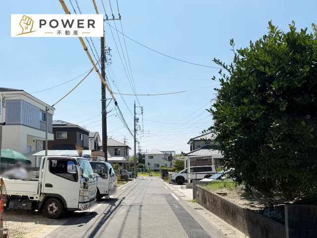 リーブルガーデン　刈谷市泉田町の周辺|十分な幅が確保されており、車の出し入れもスムーズです。日常生活での使いやすさも兼ね備えています。