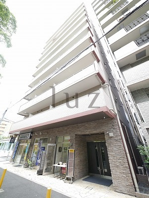 ラベラヴィータ横浜大通り公園の外観