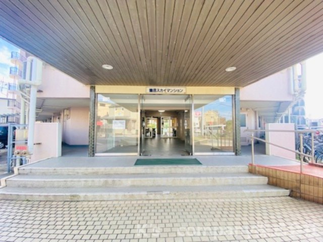 ◎藤沢市鵠沼海岸2丁目　鵠沼スカイマンションのエントランス|エントランス周辺スペース◇
