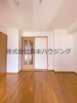 【洋室】 | 　ハッピーアウル | きれいな洋室です