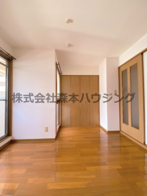 【洋室】 | 　ハッピーアウル | ゆったりした洋室です