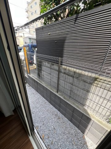 MONT-BLANC西新宿 のバルコニー