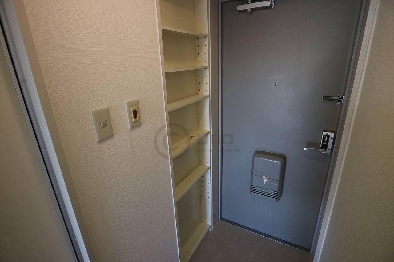リモージュ岡本の玄関