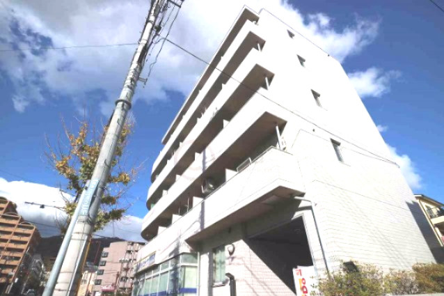 リモージュ岡本の外観