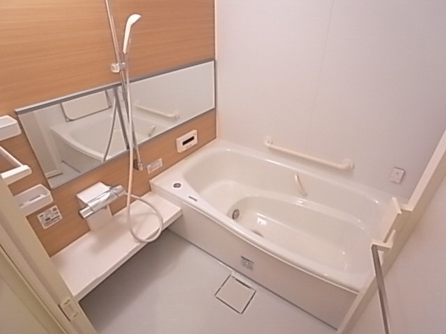 ランドマーク住吉の浴室