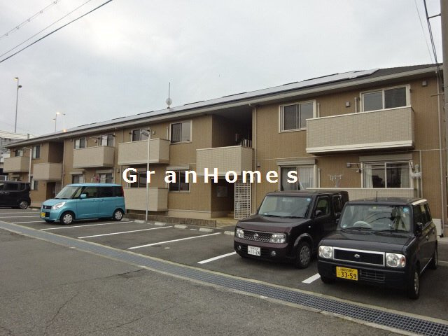 姫路市中地のハイツの外観