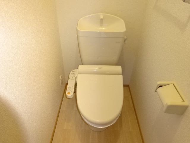 姫路市中地のハイツのトイレ