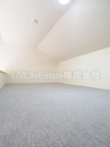 小平市小川西町４丁目のアパート