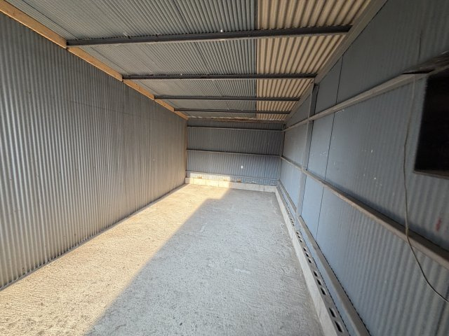 ウィンディ田中シャッター倉庫