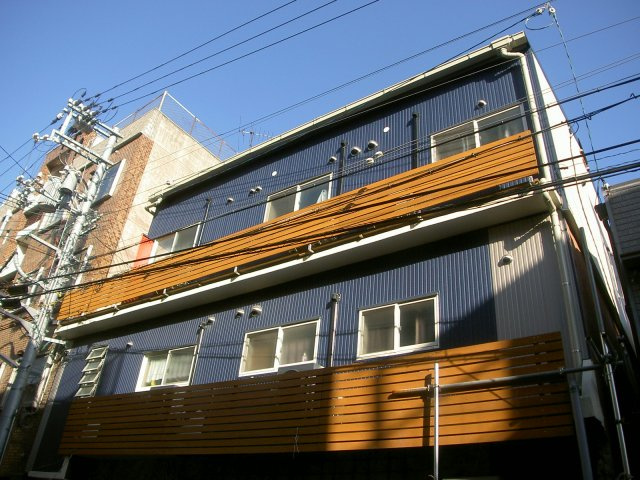 神戸市中央区東川崎町７丁目の賃貸マンションの外観