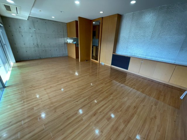 神戸市東灘区住吉本町１丁目の賃貸マンションの居間・リビング