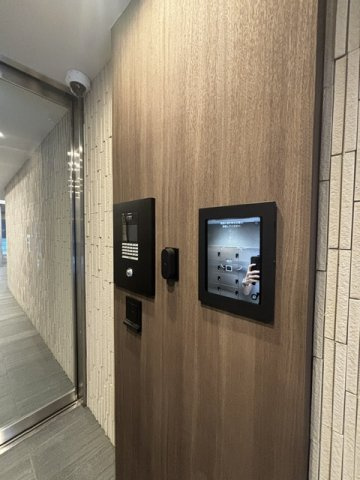 大阪市西区京町堀１丁目の賃貸マンションの玄関