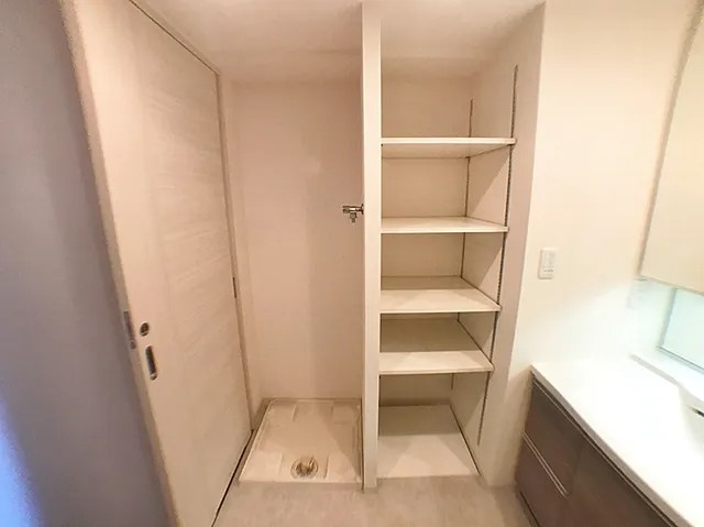 プレサンス三宮エレガンシアの収納