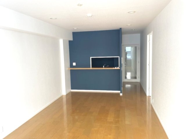 神戸市中央区栄町通４丁目の賃貸マンションの居間・リビング