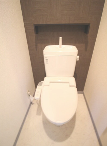 組坂ビル9のトイレ|快適な温水洗浄便座トイレです