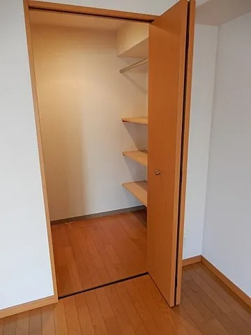 神戸市中央区橘通２丁目の賃貸マンションの収納
