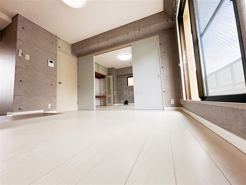 神戸市中央区下山手通３丁目の賃貸マンションの居間・リビング