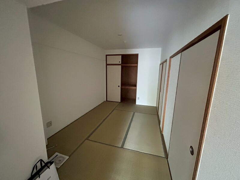 西宮市薬師町の賃貸マンションの居間・リビング