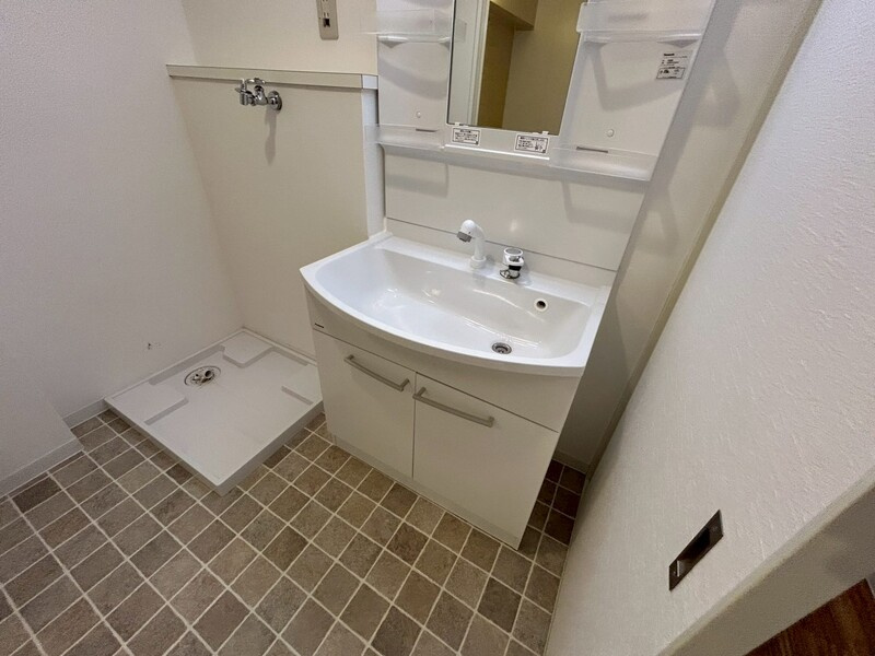 西宮市薬師町の賃貸マンションの洗面所