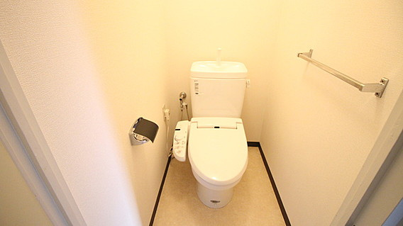 神戸市東灘区御影中町８丁目の賃貸マンションのトイレ