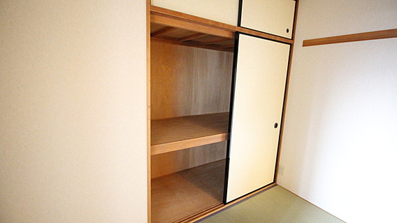 神戸市東灘区御影中町８丁目の賃貸マンションの収納