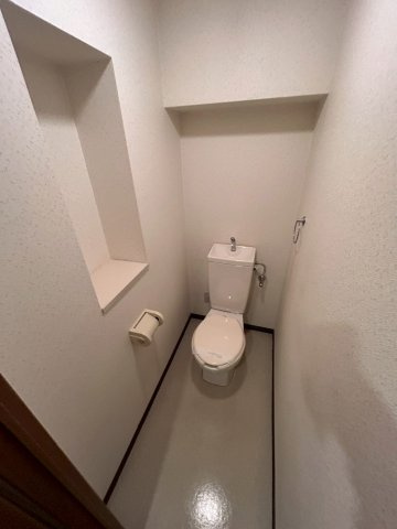 芦屋市浜町の賃貸マンションのトイレ