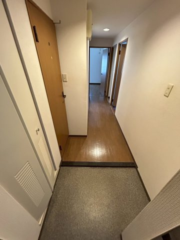 芦屋市浜町の賃貸マンションの玄関