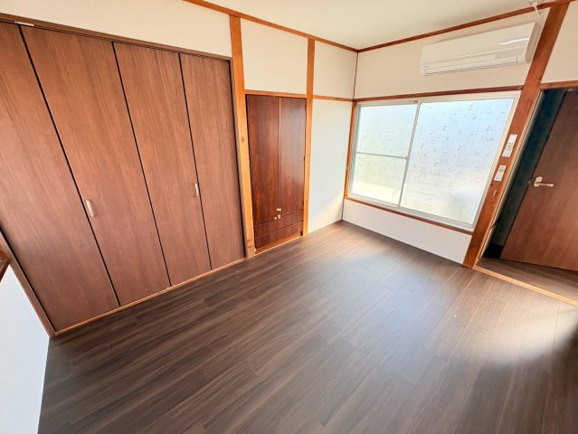 神戸市灘区篠原本町１丁目の一戸建ての居間・リビング
