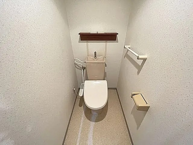 神戸市中央区中尾町の賃貸マンションのトイレ