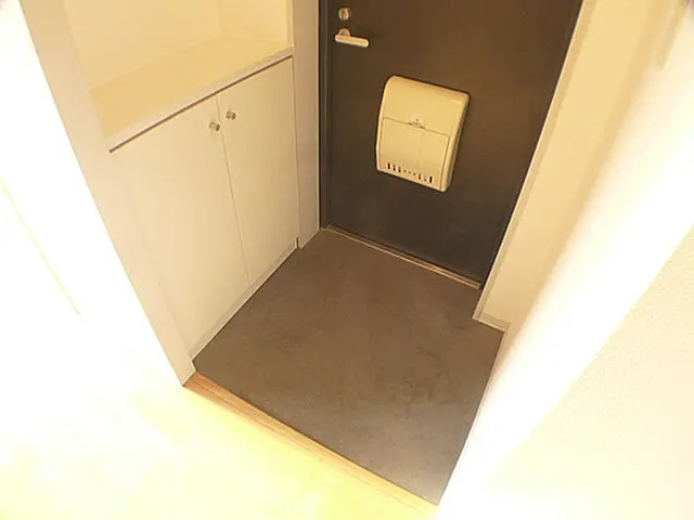 神戸市東灘区御影本町２丁目の賃貸マンションの玄関