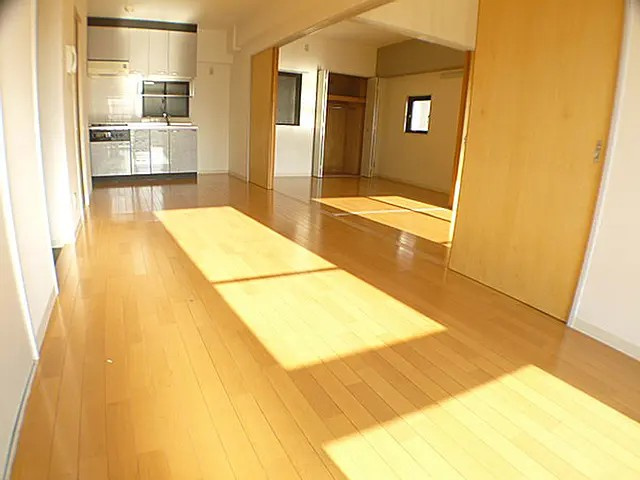 神戸市東灘区御影本町２丁目の賃貸マンションの居間・リビング